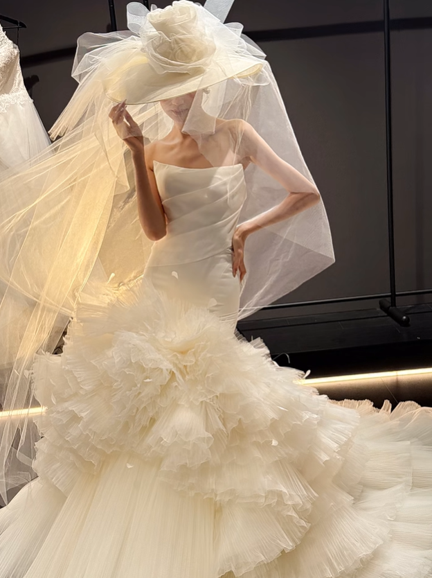 White tube top slim waist hip fishtail design tulle wedding dress R6034