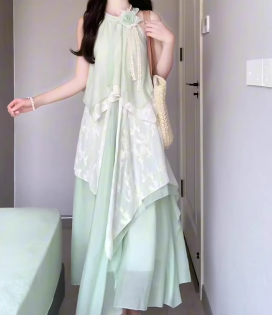 Green sleeveless halter dress irregular gentle temperament loose beach dress R0705