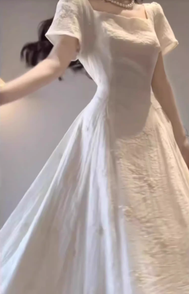 Platycodon French first love dress high-grade gentle temperament unique beautiful waist A-line long skirt R0452