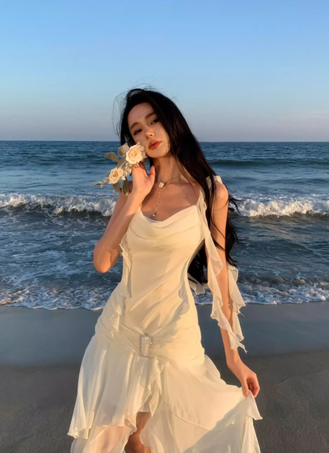 French style white suspenders beautiful small skirt seaside holiday dress fairy skirt R1605