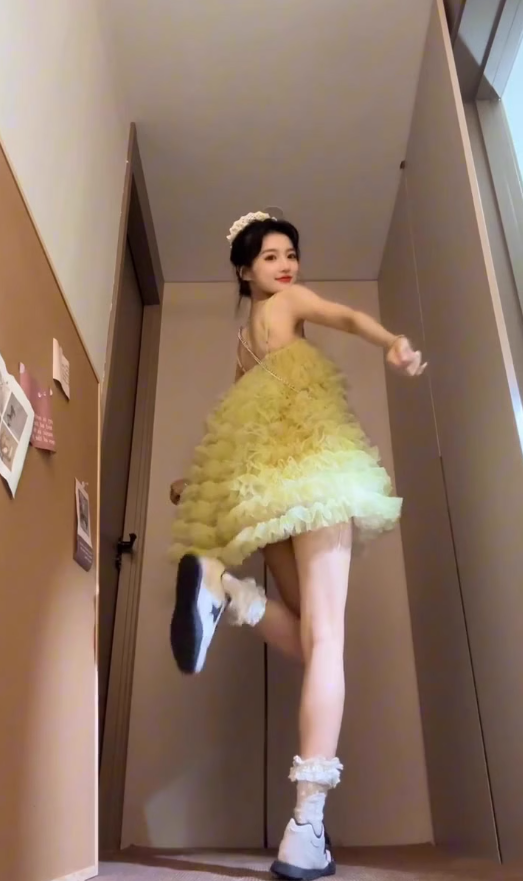 Yellow mesh suspender dress 2025 new gentle sweet style a-line short skirt R0807