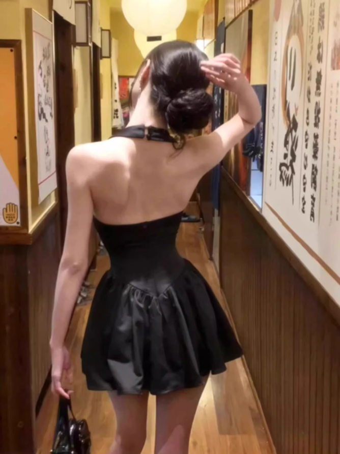 High-grade tube top halter neck dress 2025 backless waist tutu skirt R1214
