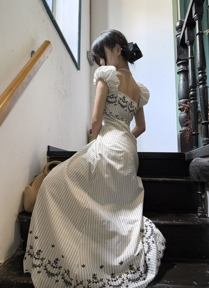 Niche Striped Women's Prom Gown White Waist Fitted Maxi Evening Dress Birthday Dress — Fall Outfit 2026 New  RS3245