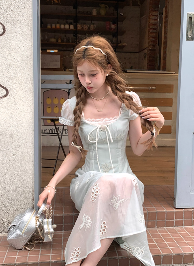 Waist-cinching square-neck short-sleeved dress for women, a summer French retro slimming and elegant dress R4790