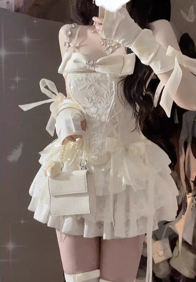 Beautiful suit for petite waisted camisole top cake skirt two-piece suit R0786