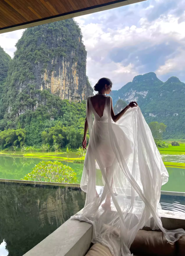 White beach dress fairy long skirt elegant super fairy seaside vacation R1563