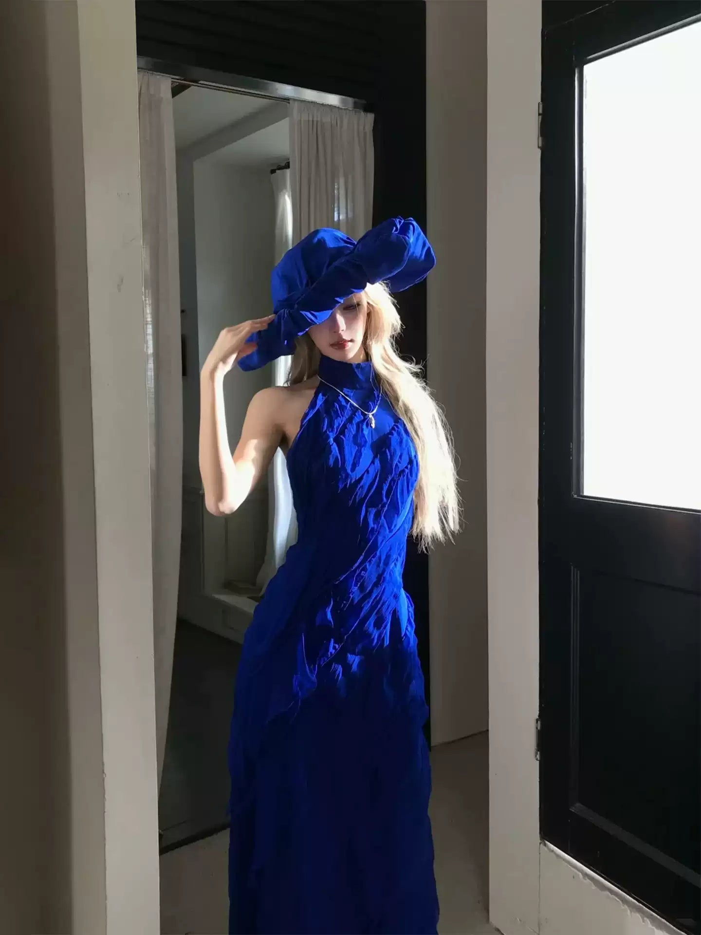Elegant Blue Halter Backless Vacation Dress R9114