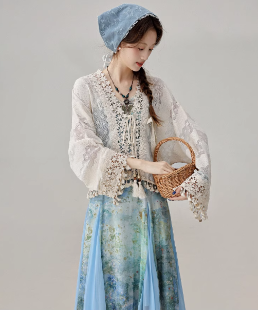 Temperament holiday style with suspender skirt sunscreen shirt top versatile jacket R1931