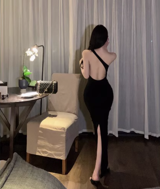 Beveled backless dress niche hip-hugging slim fit sexy slit knitted bottoming long skirt R1558