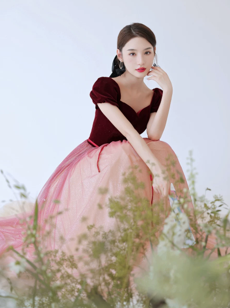 Charming Burgundy Prom Dress ,A-Line Sweetheart Puff Sleeves Corset Maxi Evening Dress RS1089