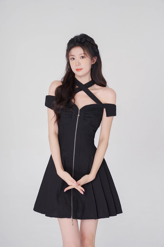 Black halter neck dress for women summer slim short skirt new design A-line skirt R4501