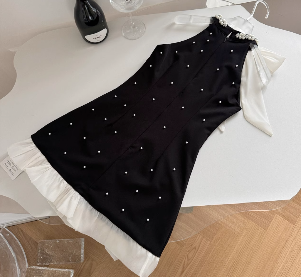 Bowknot black suspender dress 2025 loose and slim A-line skirt niche bottoming skirt R1986