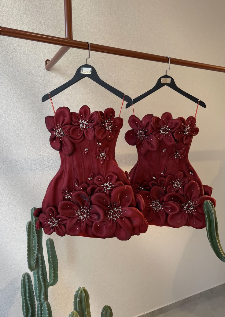 Elegant Burgundy A-Line Strapless 3D Floral Beaded Bodycon Mini Dress Homecoming Dress RS166
