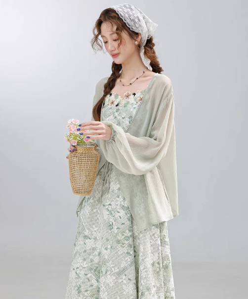 2025 summer new green thin sunscreen cardigan with suspender skirt jacket R1896