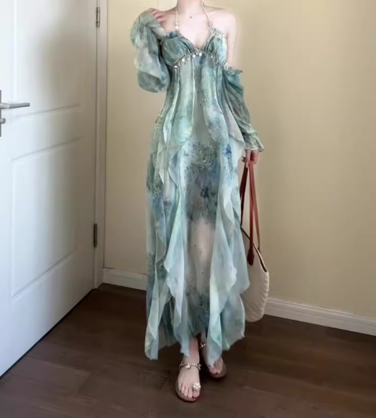 Irregular smudged halter neck dress gentle temperament beautiful beach dress R0737
