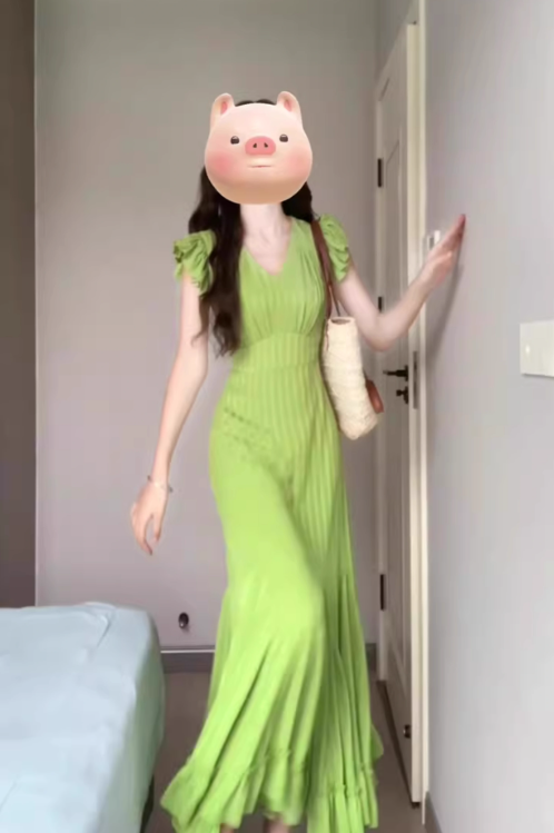 French retro green small flying sleeve dress high-end v-neck temperament step by step lotus fishtail skirt R0451