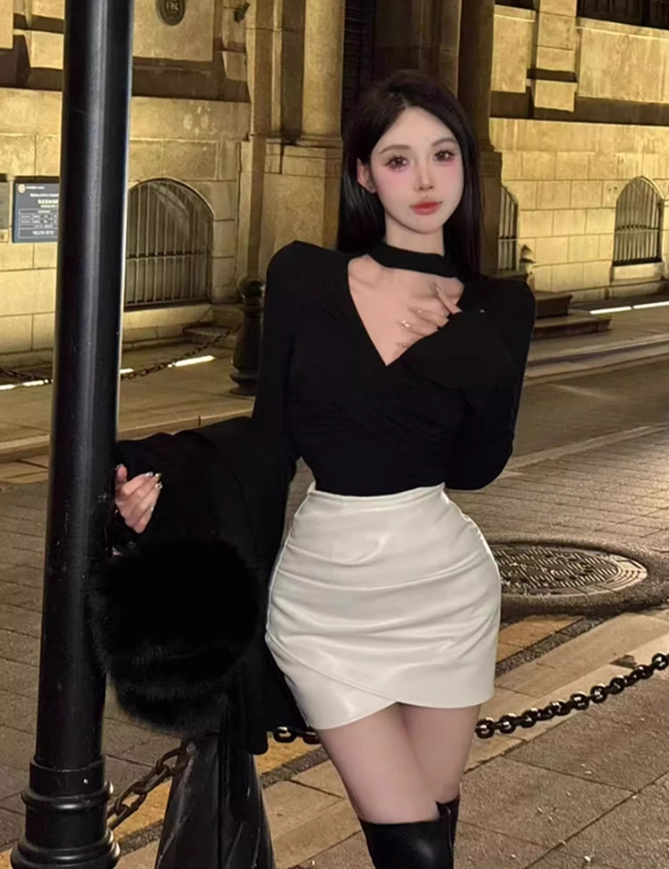 Royal sister style V-neck slim bottoming top 2025 plus size hot girl hip leather skirt suit R1033