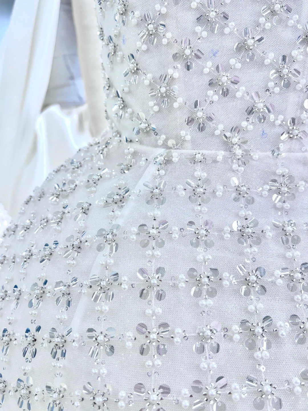 Silver tube top gentle sequin pearl waist sexy A-line short skirt homecoming dress R4191