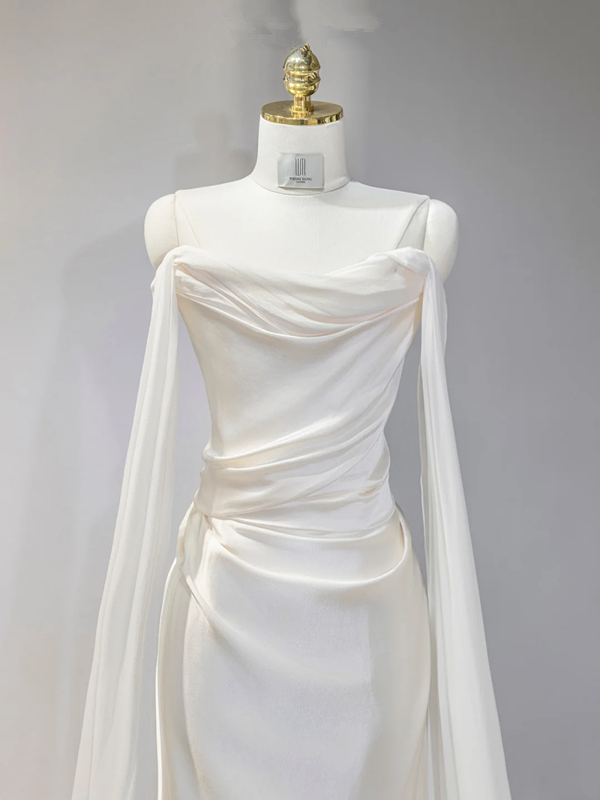White strapless, fitted, sexy long ball gown/bridal dress R9040
