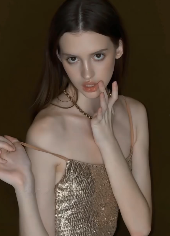 Golden halter satin waist-cinching, form-fitting and high-end short skirt for the homecoming dress R4514