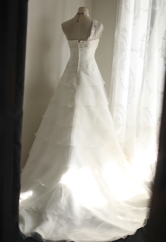 White strapless fitted waist slim-fitting cake skirt long ball gown/bridal dress R6773