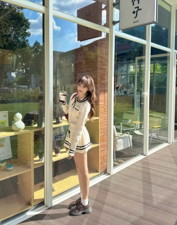 College style doll collar long-sleeved knitted cardigan 2025 contrast color A-line skirt suit R1292