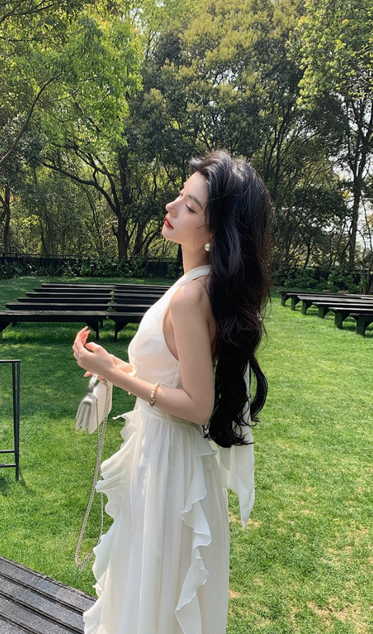 Gentle temperament ruffled V-neck halter dress beautiful waist A-line long skirt R0787
