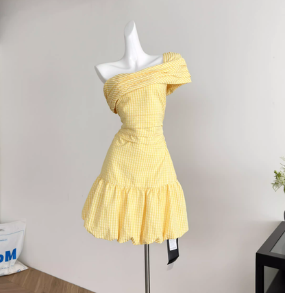 Off-shoulder yellow plaid bud texture A-line elastic waist dress R2065