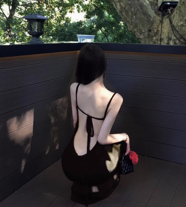 Black fishtail halter dress sexy hip-wrapped lace-up holiday inner long skirt R1520