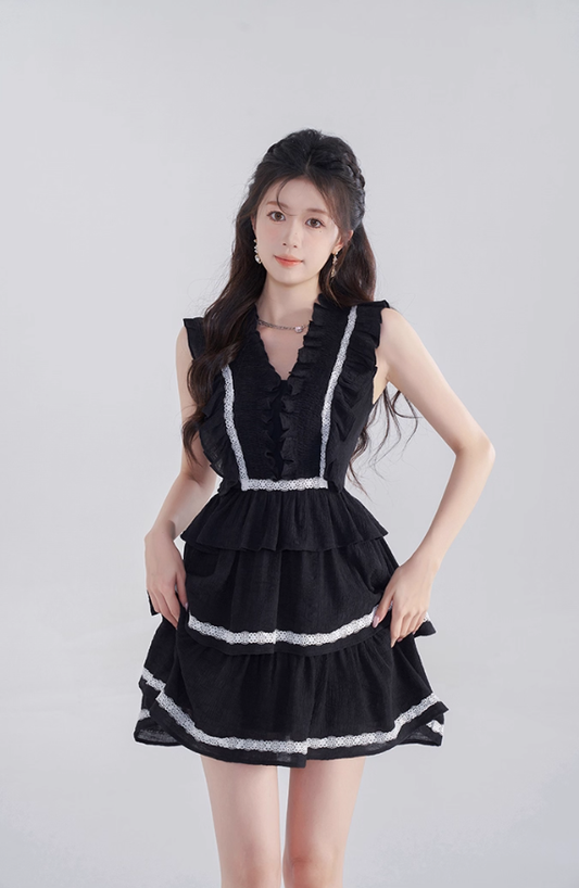 Black V-neck dress women's summer high waist princess skirt new design niche A-line short skirt R4465