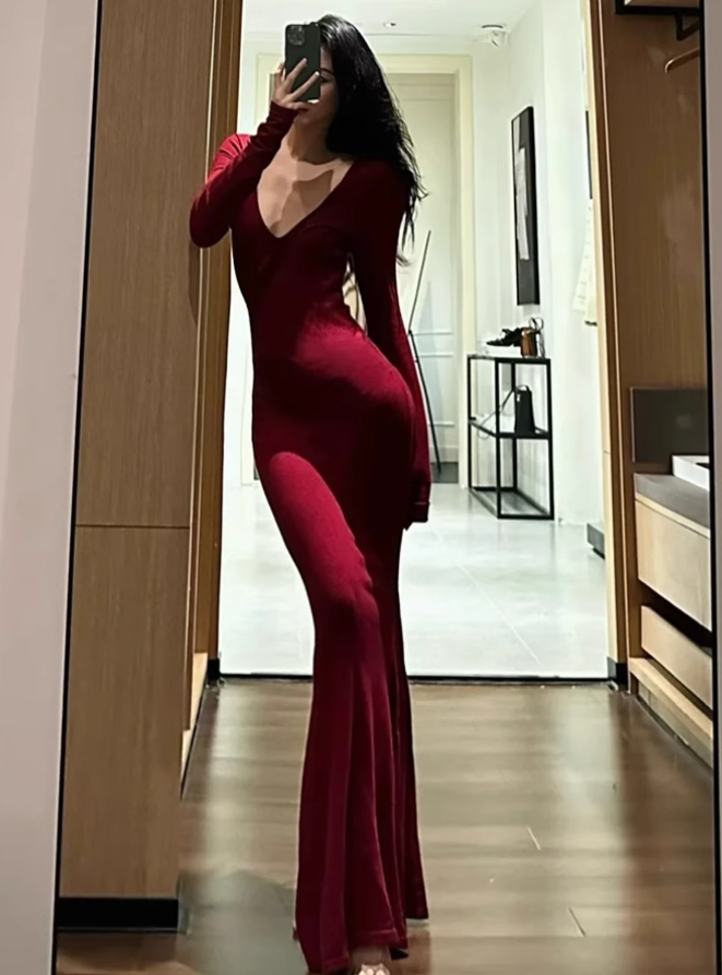 Large size French pure sexy V-neck dress charming hip-wrapped evening dress R1866