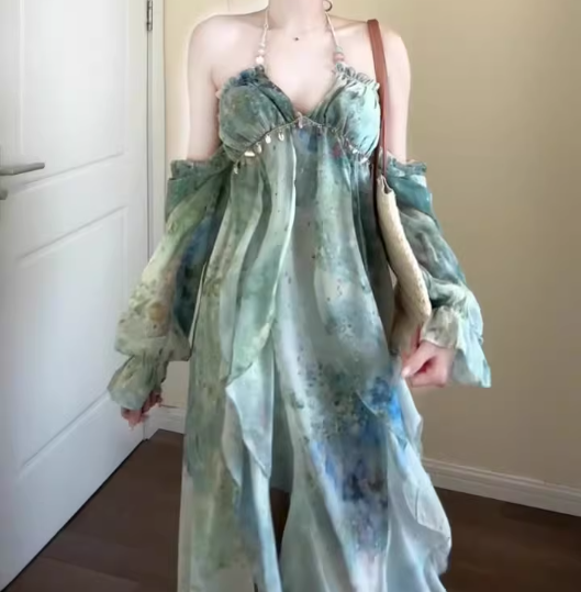 Irregular smudged halter neck dress gentle temperament beautiful beach dress R0737