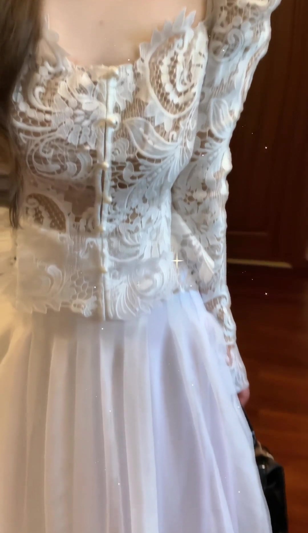 A set of gentle and elegant lace tops and mesh skirts R0516