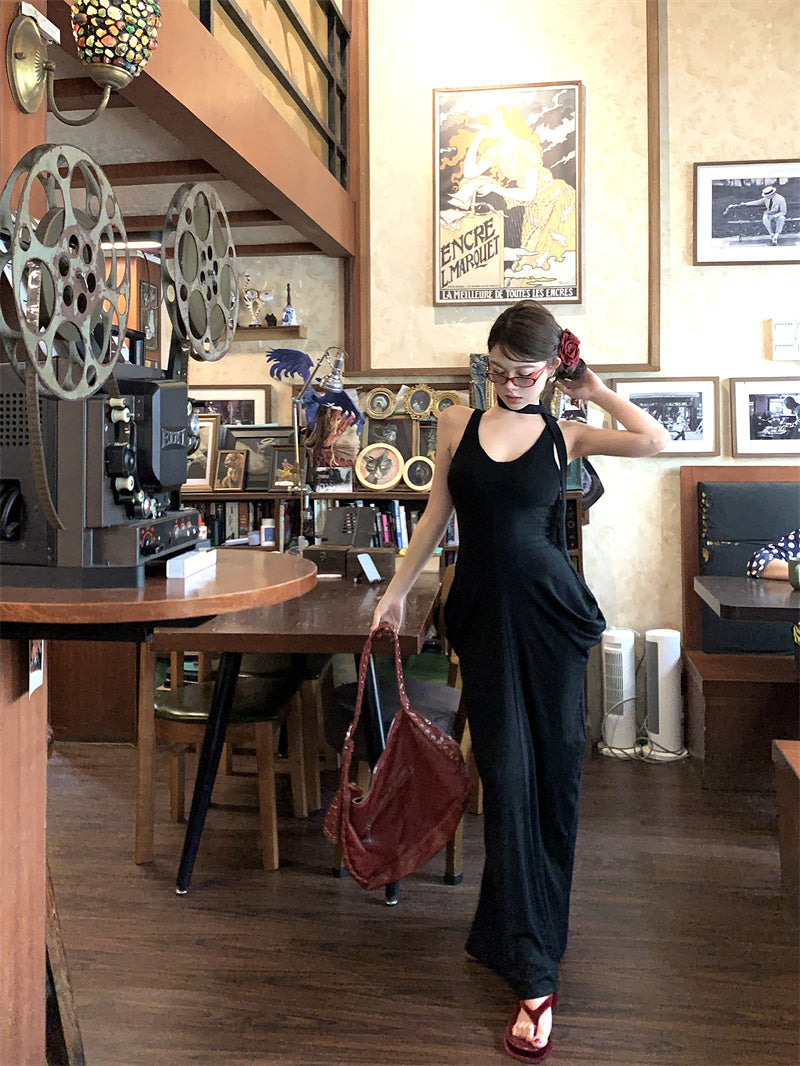 Suspender dress 2025 new style temperament figure-hugging waist slimming hip skirt R0570