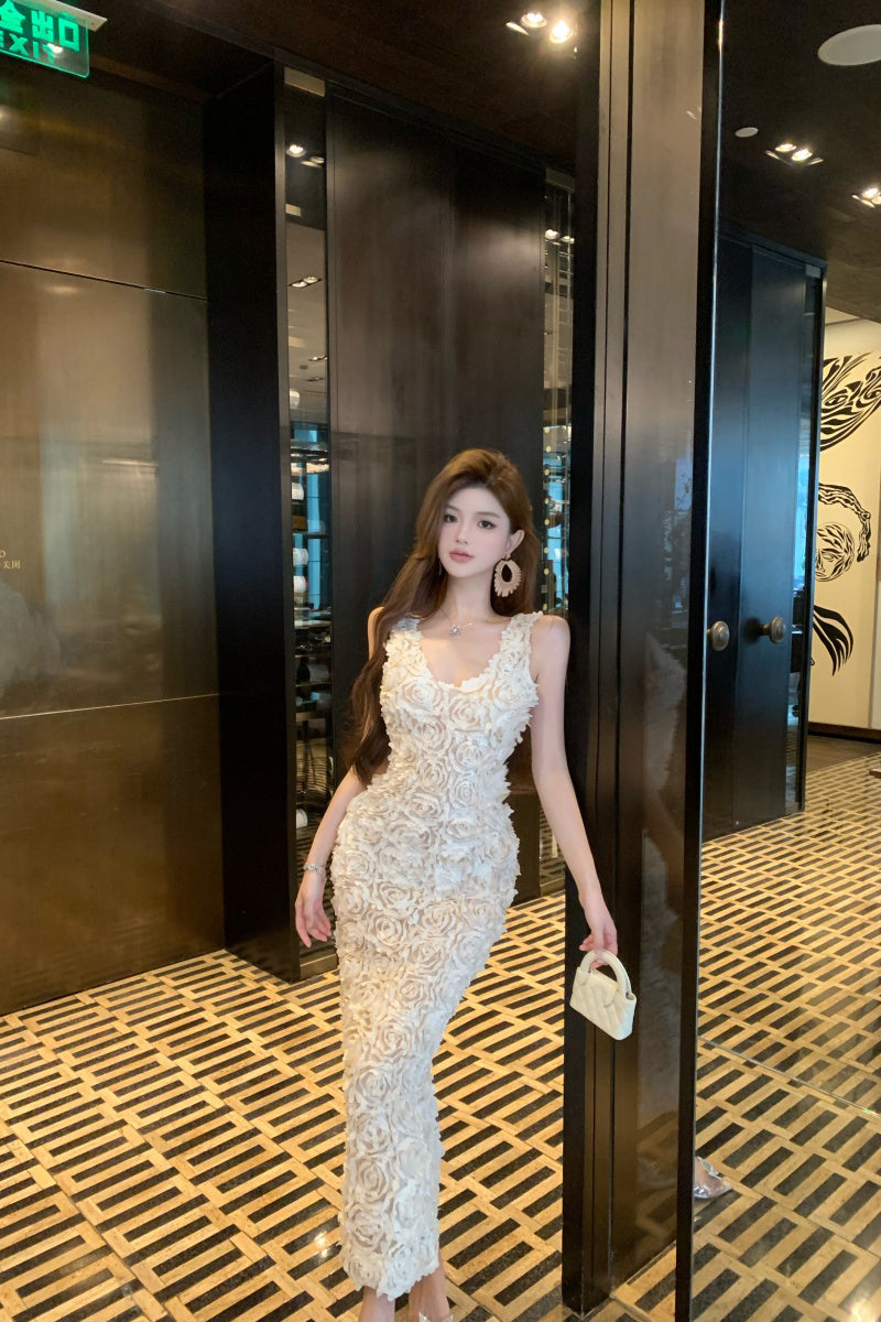 Temperament V-neck three-dimensional flower suspender dress with waist and slim fit hip skirt R0540