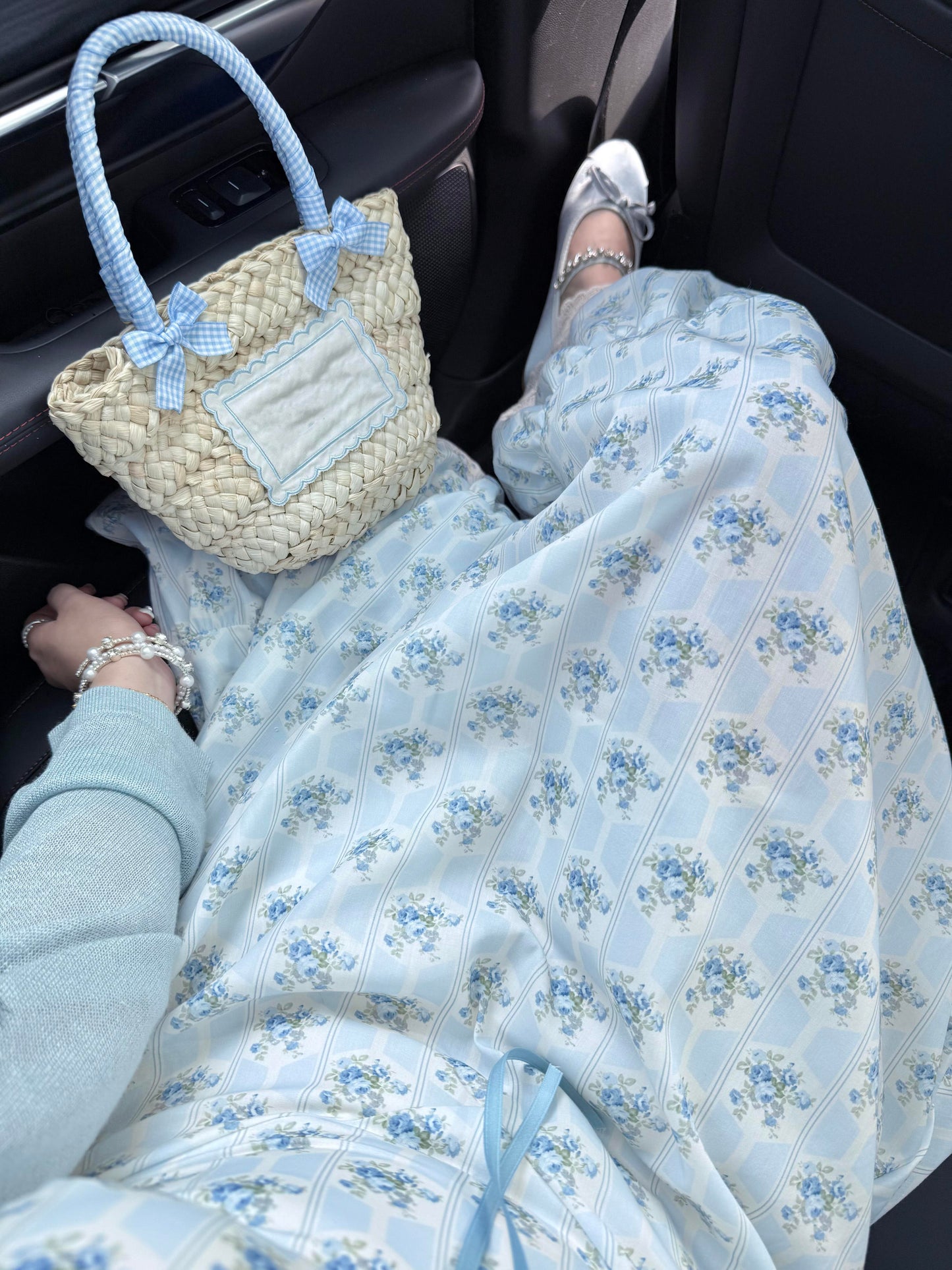 Gentle temperament blue floral dress new style beautiful small skirt R0684