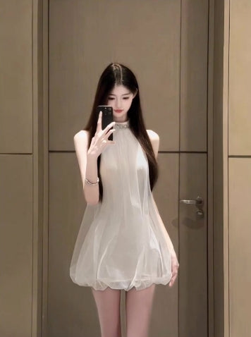 Temperament high-grade sleeveless halter neck dress beautiful mesh flower bud skirt R0763