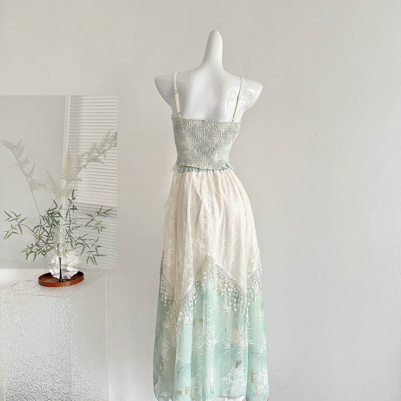 Embroidered Moon Exotic Style Fake Two-Piece Embroidered Suspender Lace Layered Skirt R2047