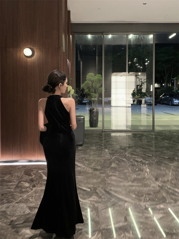 Birthday dress high-end dress high-end niche temperament lady black halter dress R1816