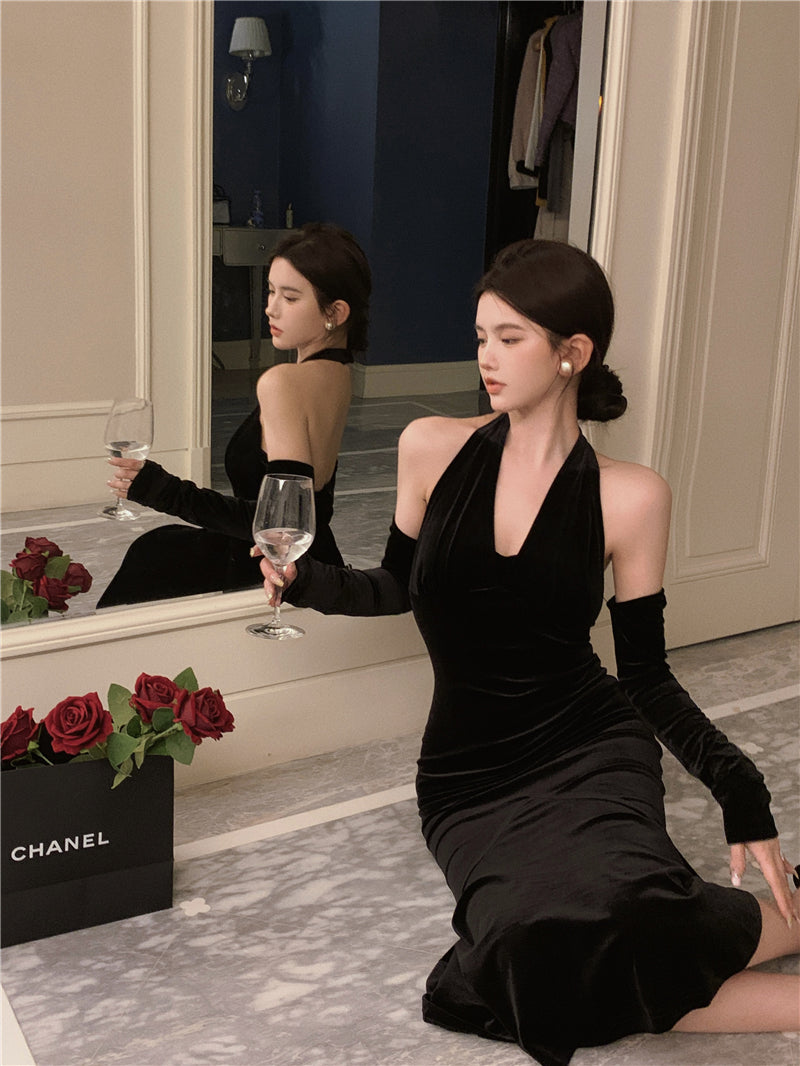 Retro halter neck velvet dress 2025 sexy temperament hip fishtail dress R1493