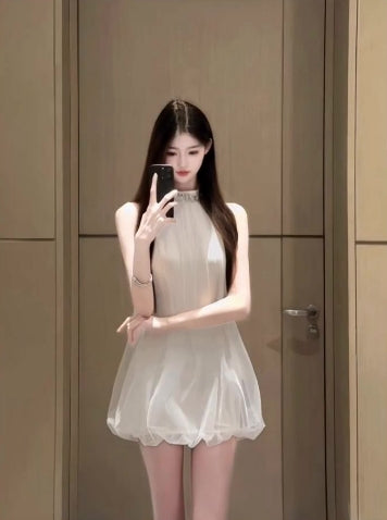 Temperament high-grade sleeveless halter neck dress beautiful mesh flower bud skirt R0763