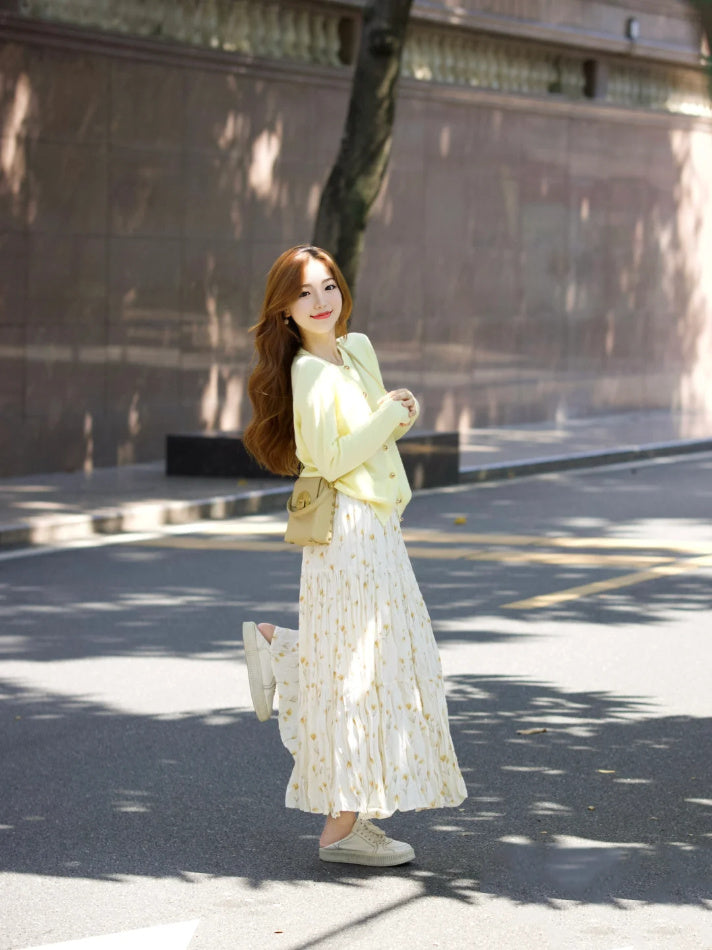 2025 new women's suit knitted cardigan beautiful floral skirt two-piece suit R0708