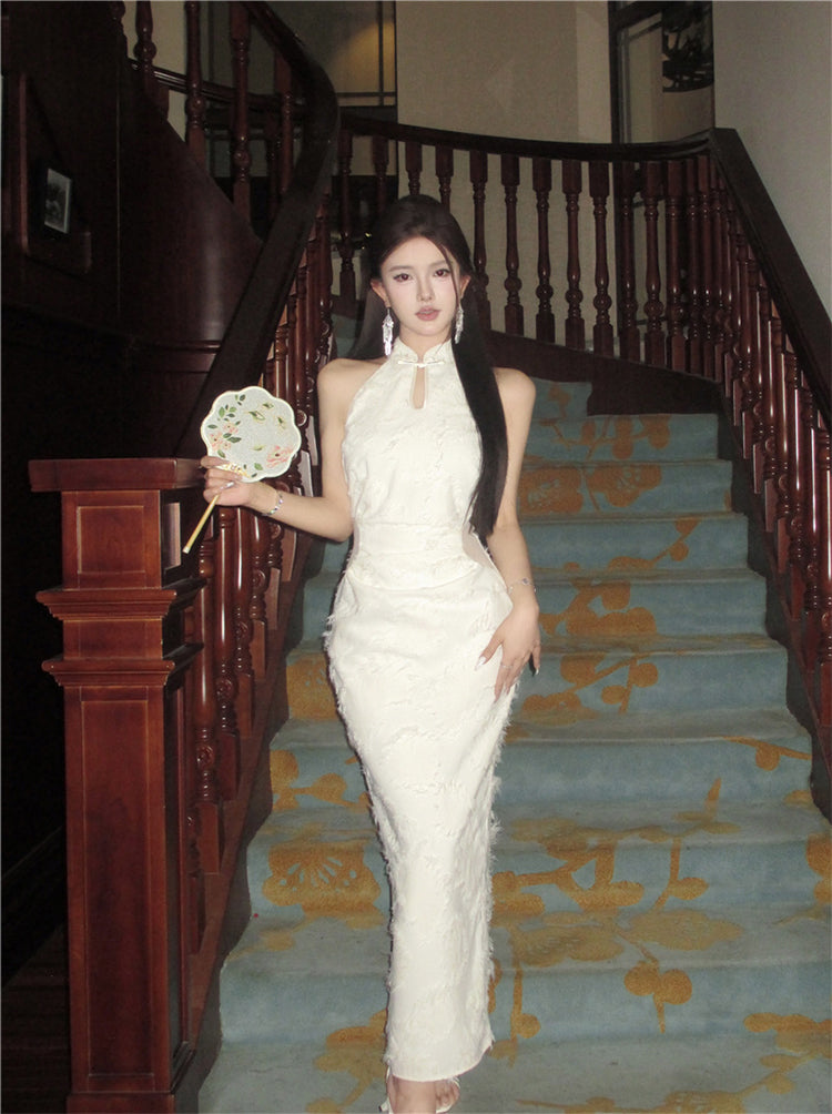 New Chinese cheongsam young style sleeveless halter neck dress 2025 new R1802