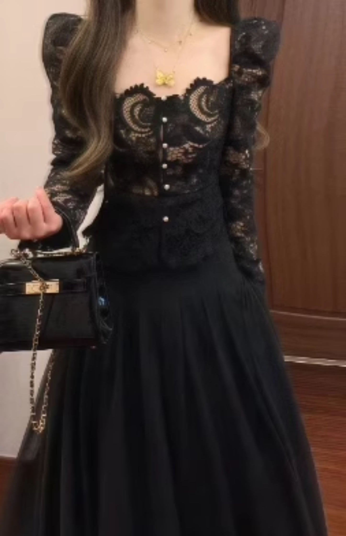 A set of gentle and elegant lace tops and mesh skirts R0516