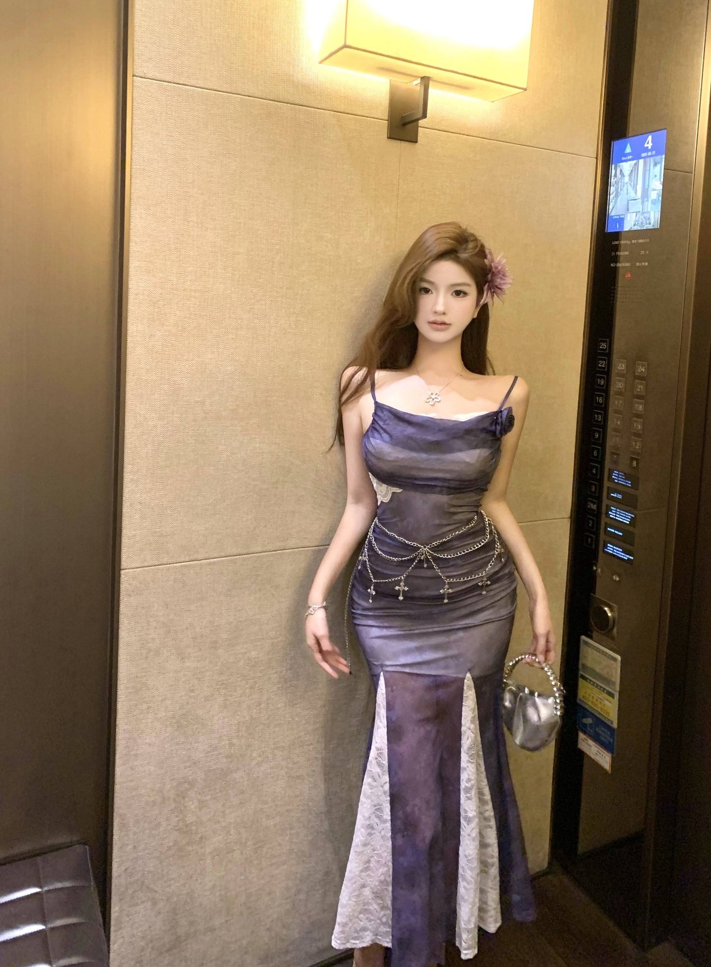 Beautiful small skirt waist hip skirt purple floral suspender dress R0635