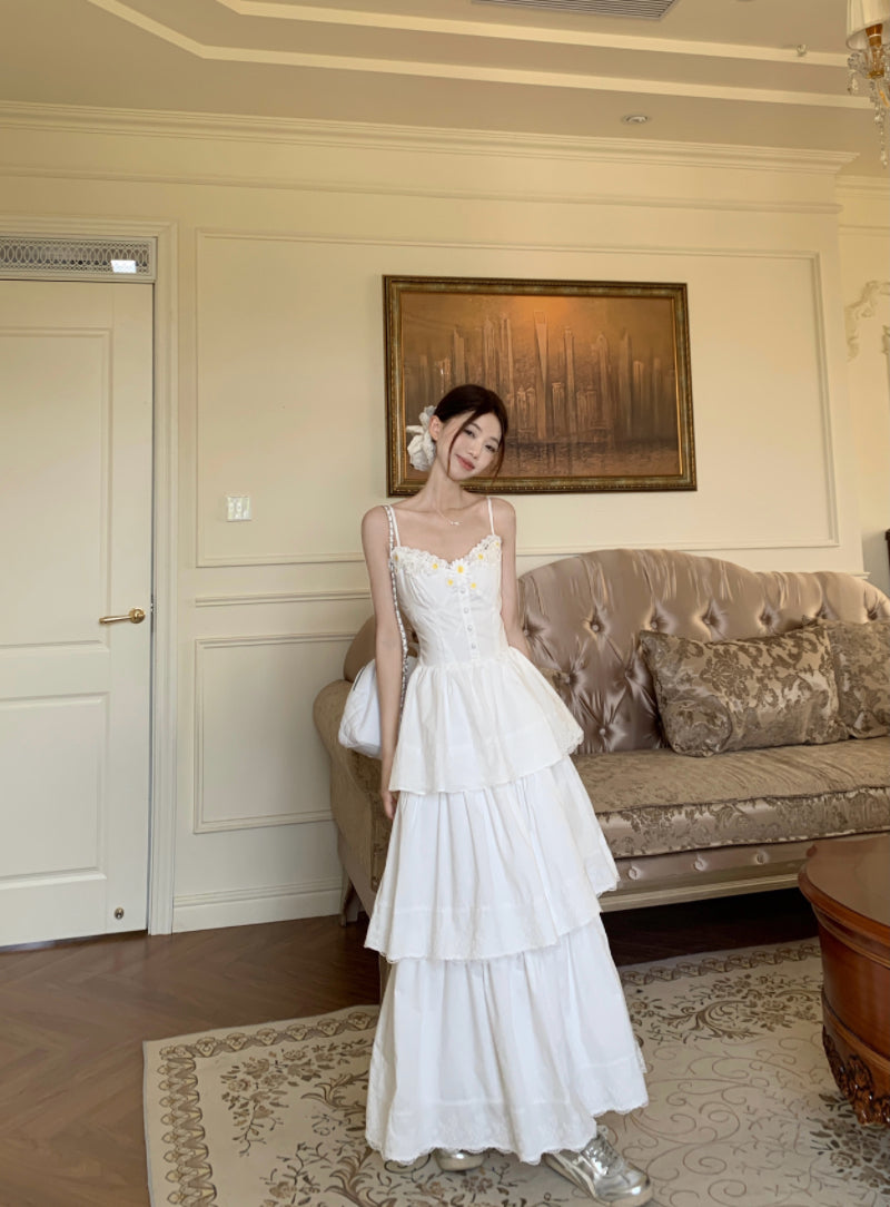 Beautiful little skirt lace splicing cake sling long dress R0778