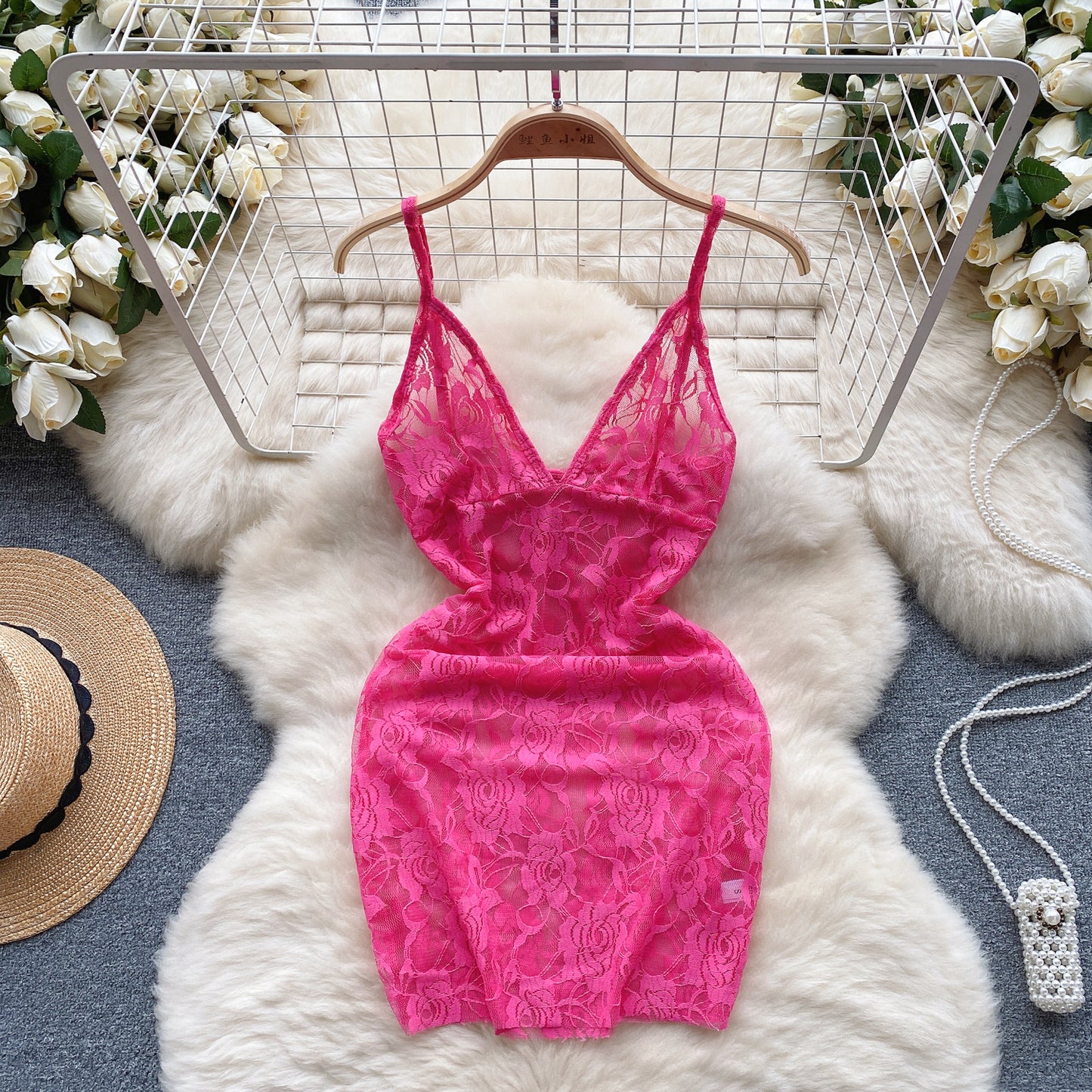 Dopamine pure desire hot girl style suspender dress mesh lace V-neck design tight hip skirt R2285