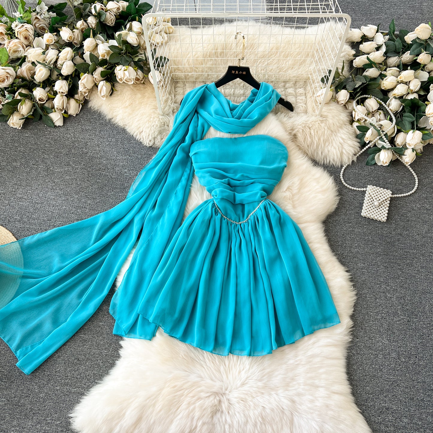 High-end banquet dress sexy tube top pleated slim fit short temperament dress R2318