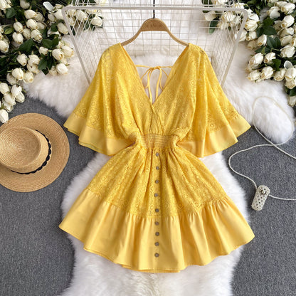 Holiday style 2025 new niche sexy deep V-neck lace patchwork waist flared sleeve dress R2269