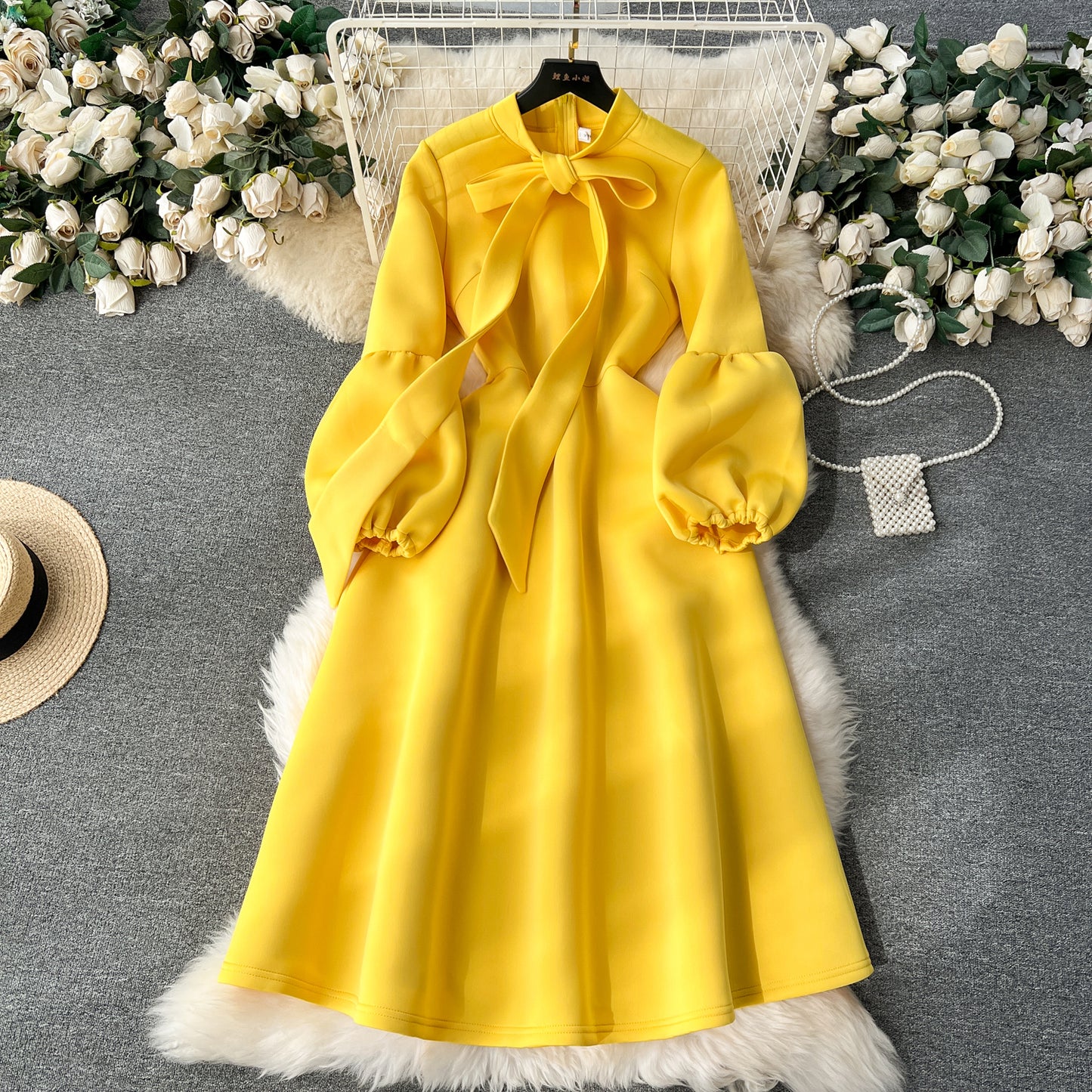 European and American high-end party dress bow tie lantern long sleeve waist big swing dress R2351